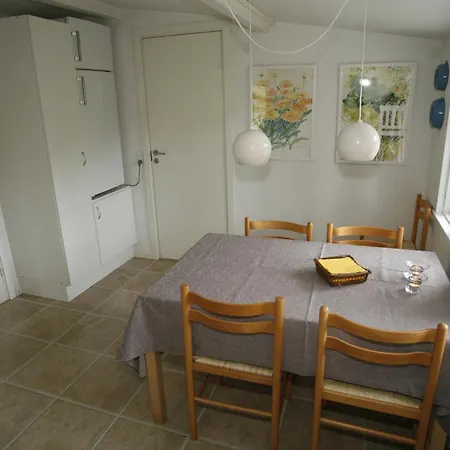 Child-friendly 500 Meters From The 펜션 Nykøbing Sjælland